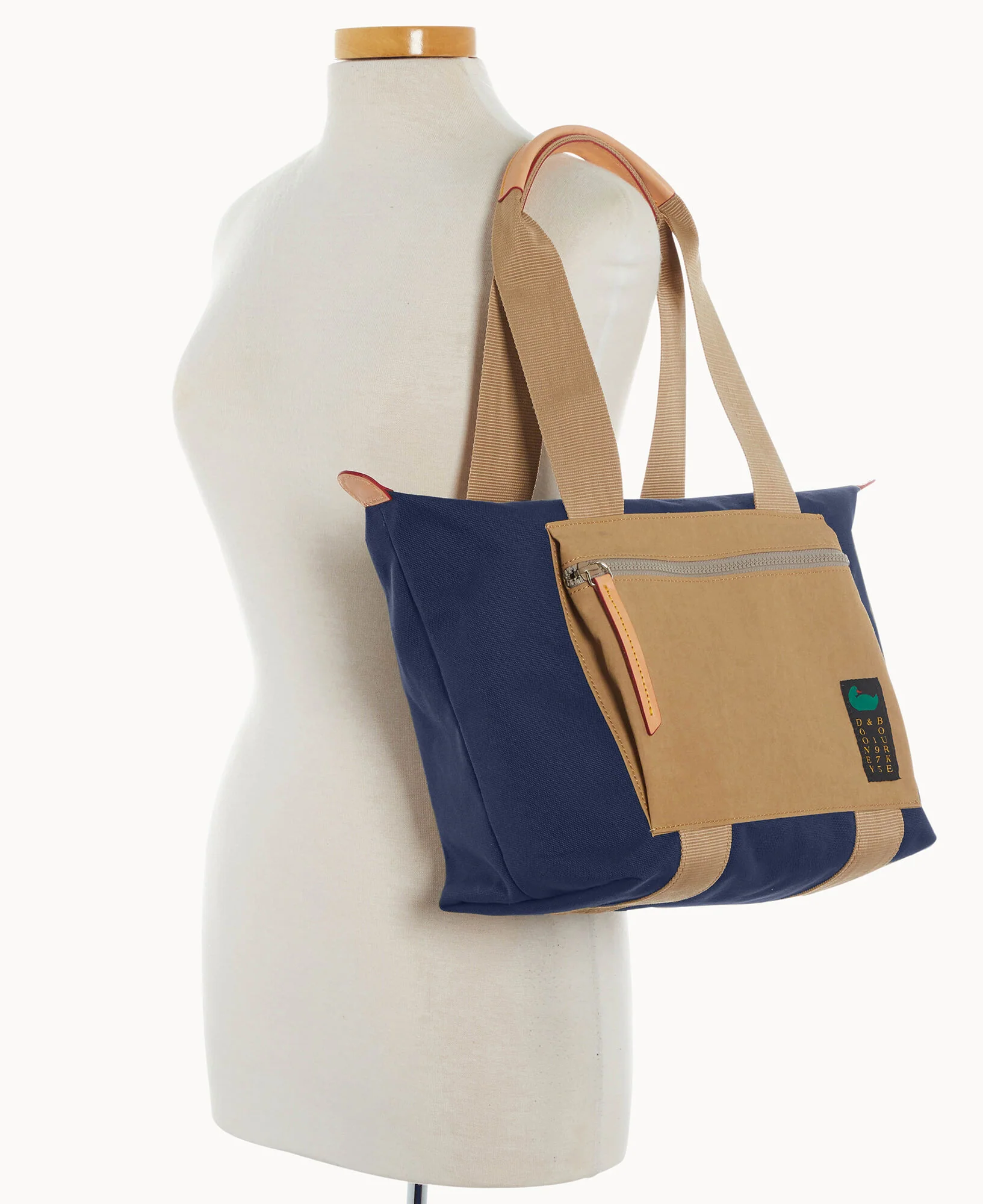 Canvas Carryall 28 with Pocket - Image 30