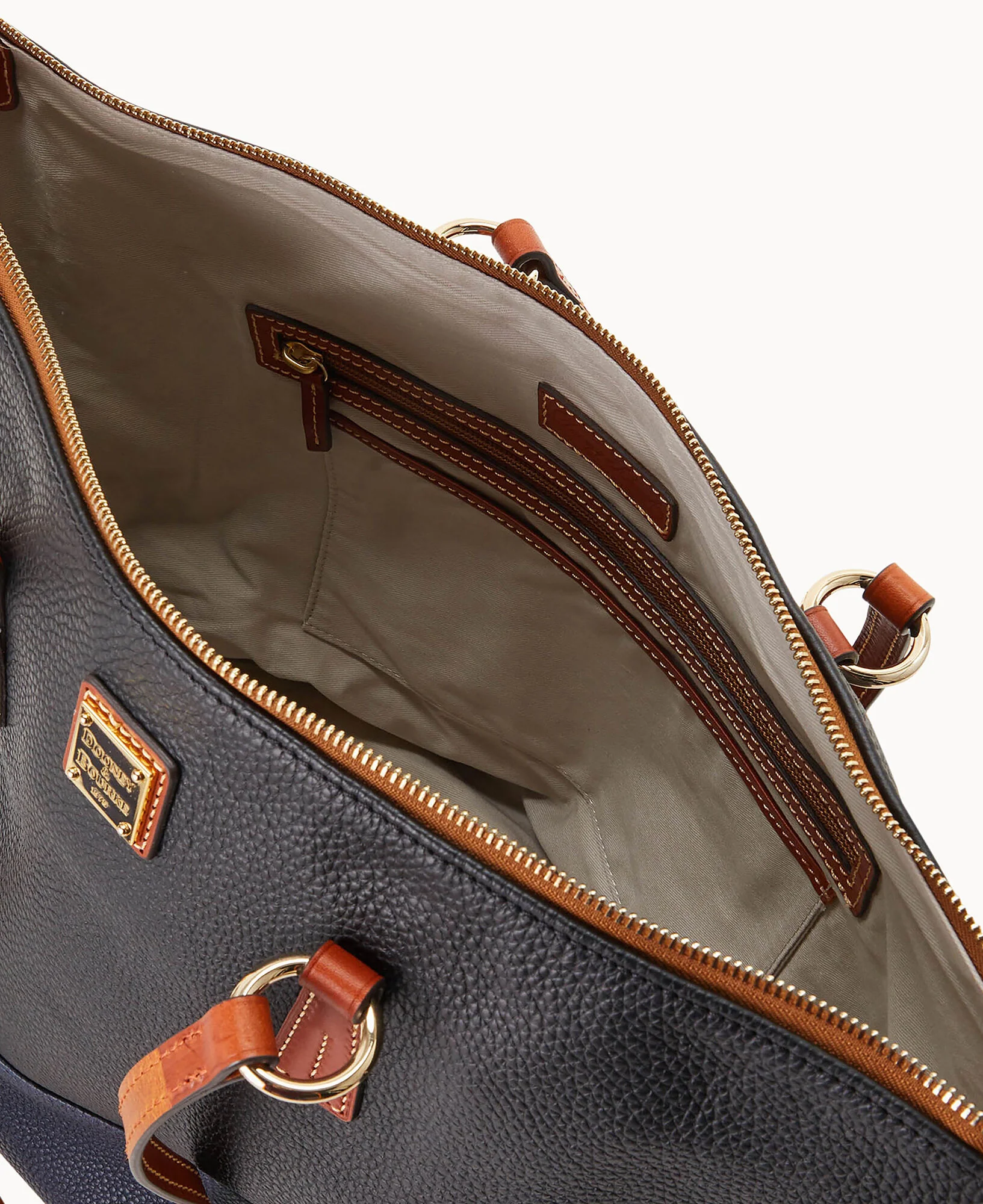 MLB Braves Tobi Tote - Image 3