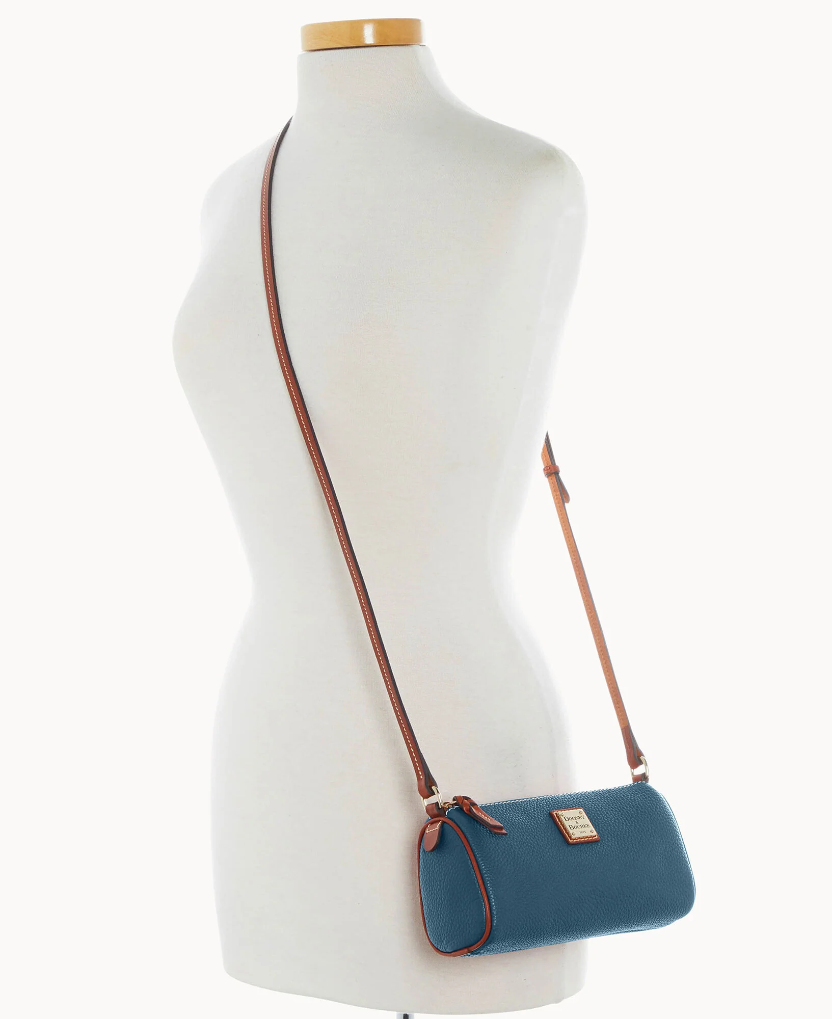 Pebble Grain Buffy Crossbody - Image 8