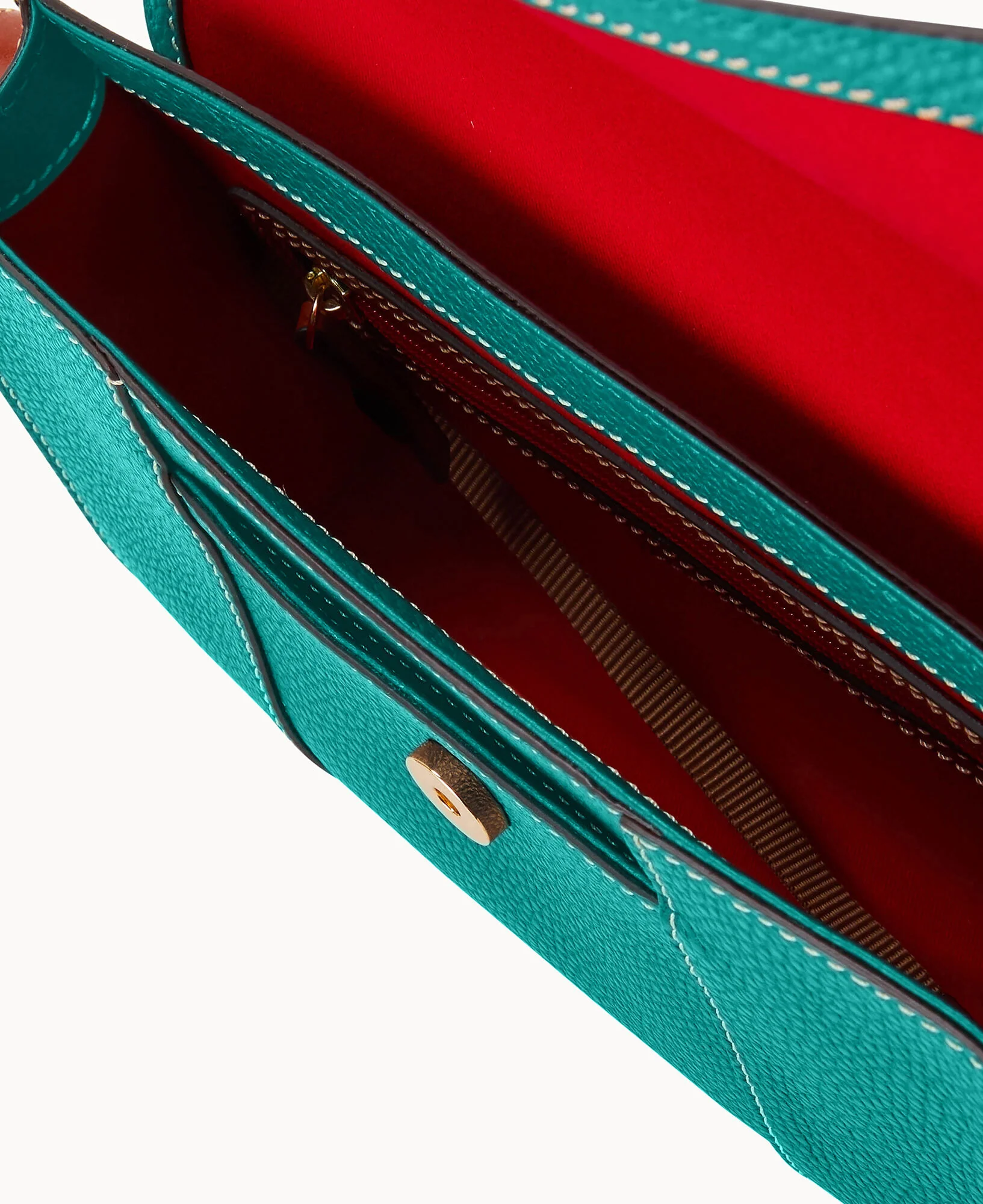 Pebble Grain Casey Clutch - Image 18