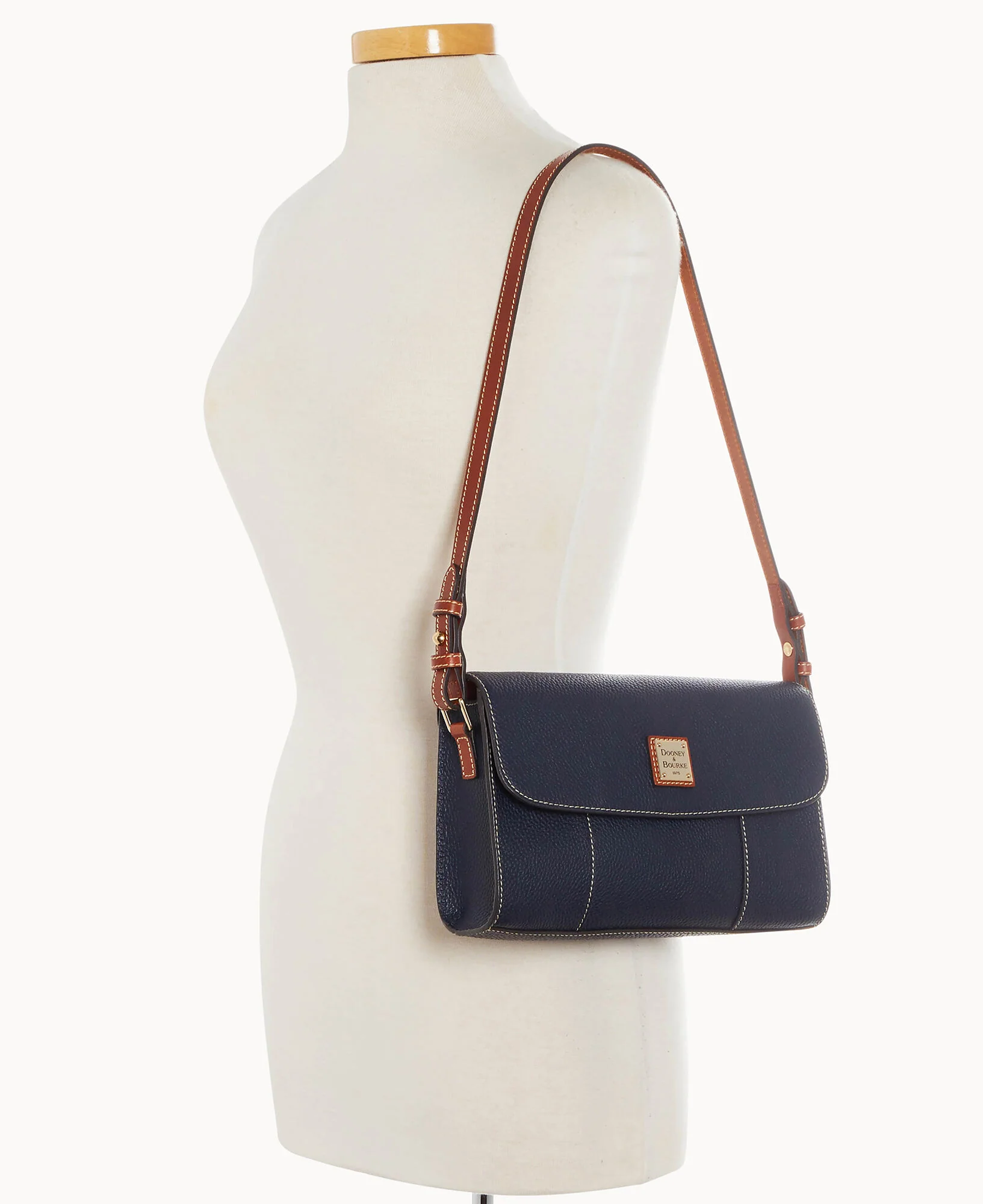 Pebble Grain Casey Clutch - Image 30