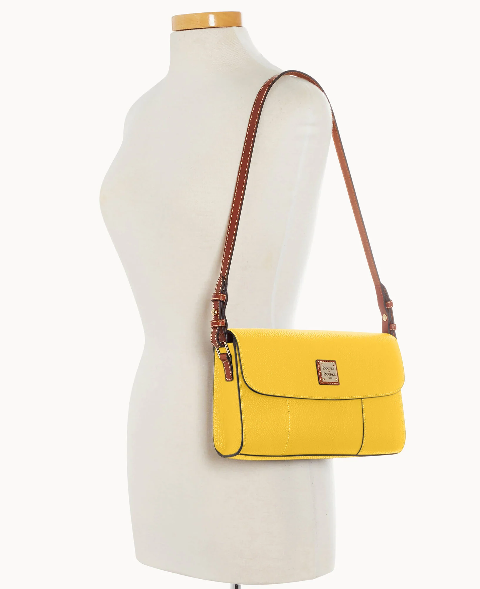 Pebble Grain Casey Clutch - Image 5