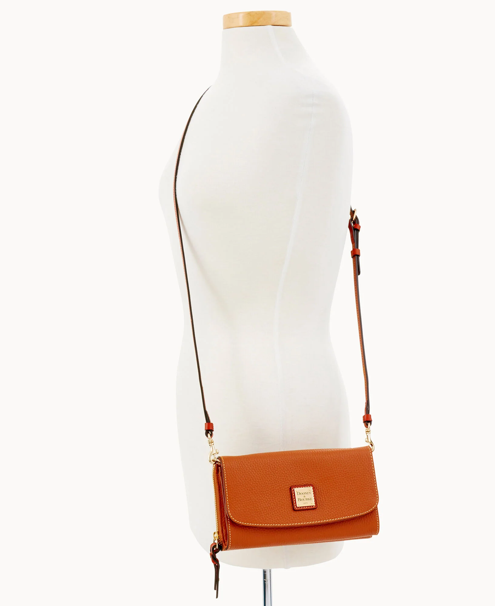 Pebble Grain Clutch Wallet - Image 14