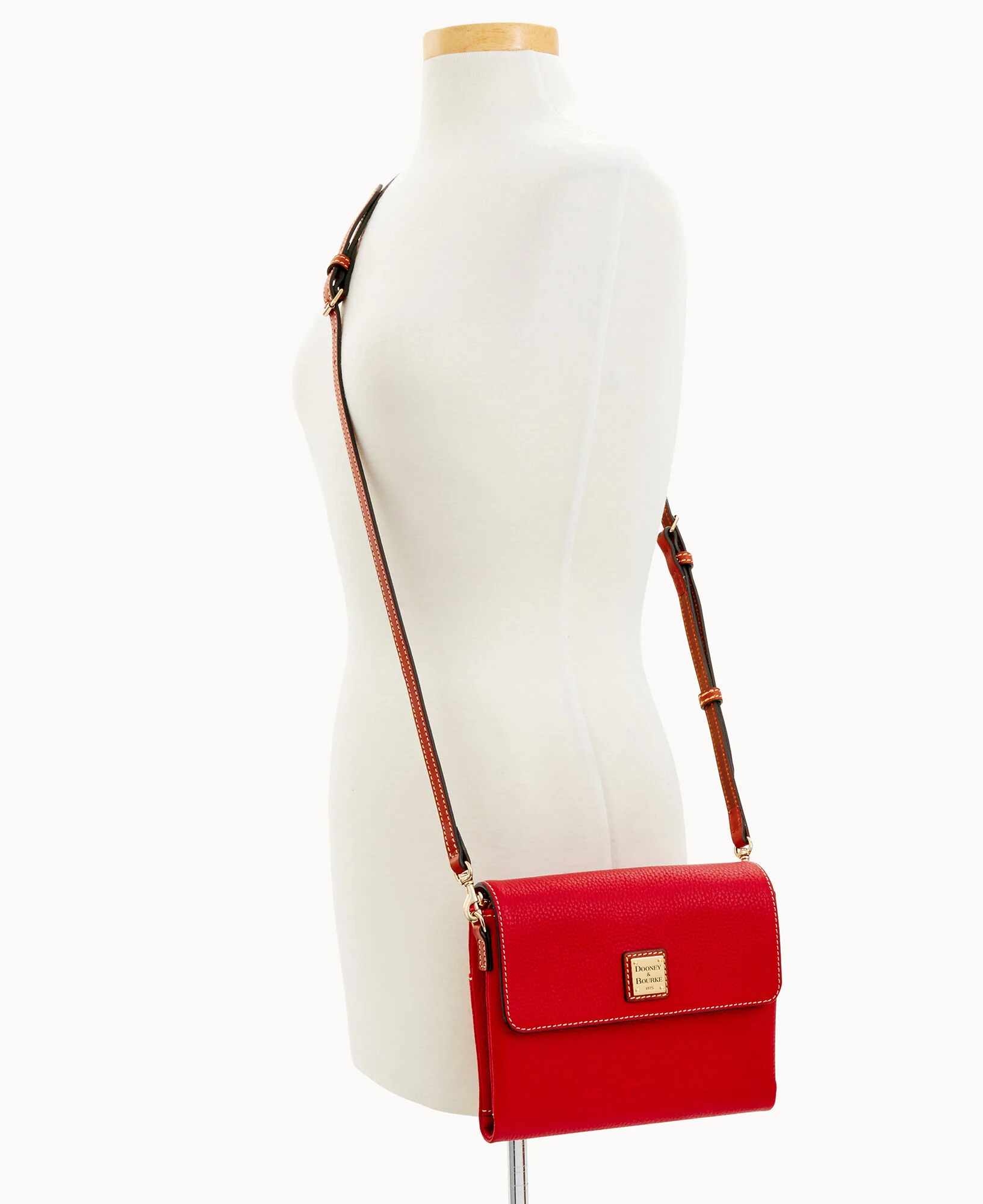 Pebble Grain Hunter Crossbody - Image 35