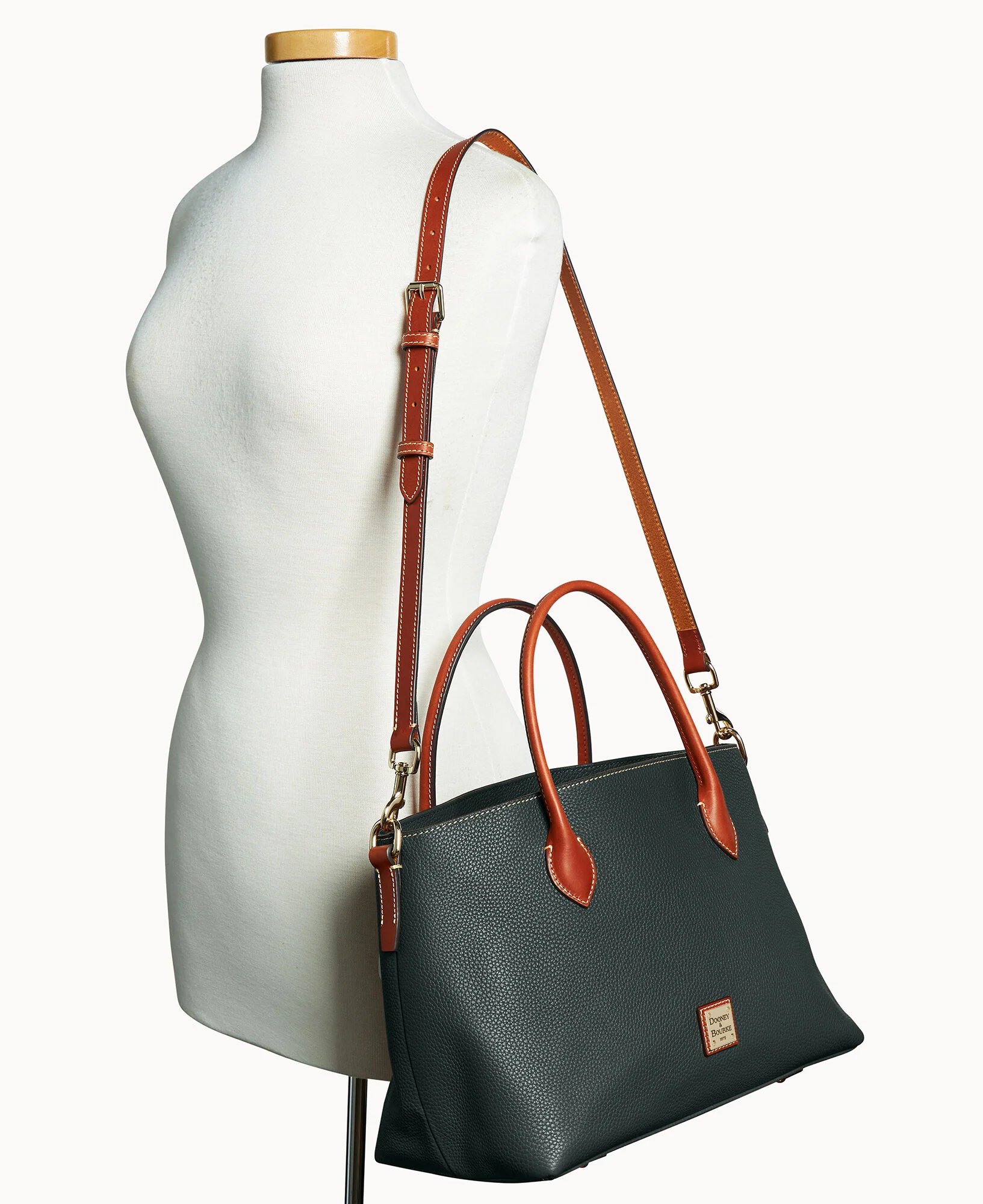 Pebble Grain Large Handle Tote - Image 25