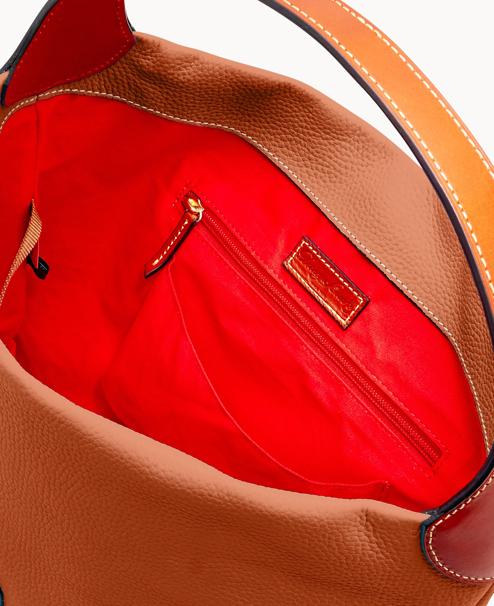 Pebble Grain Logo Lock Shoulder Bag - Image 19