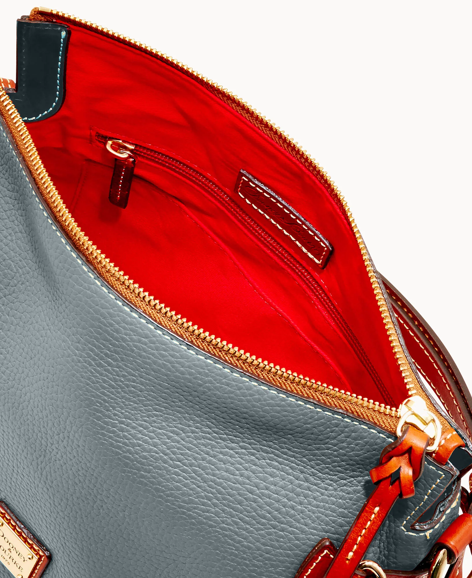 Pebble Grain Medium Zip Hobo - Image 3