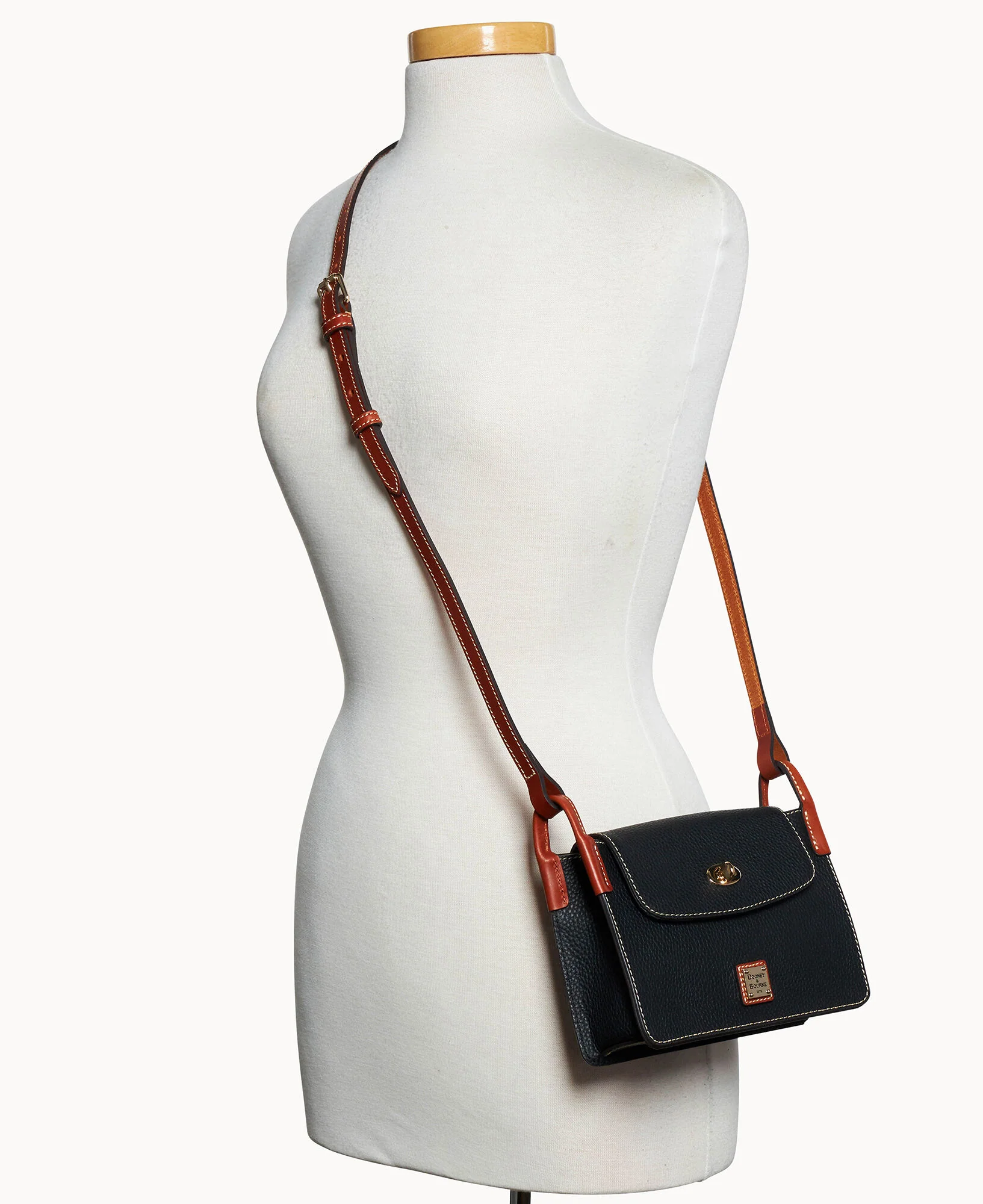 Pebble Grain Pinky Bag - Image 10