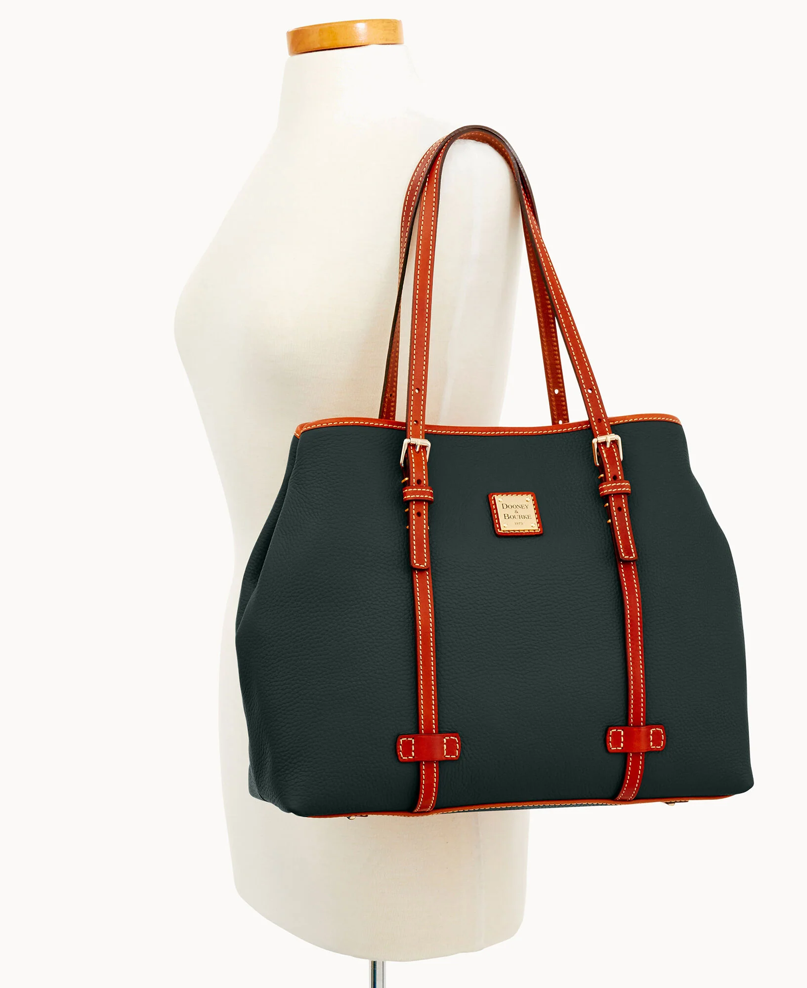 Pebble Grain Side Snap Tote - Image 28