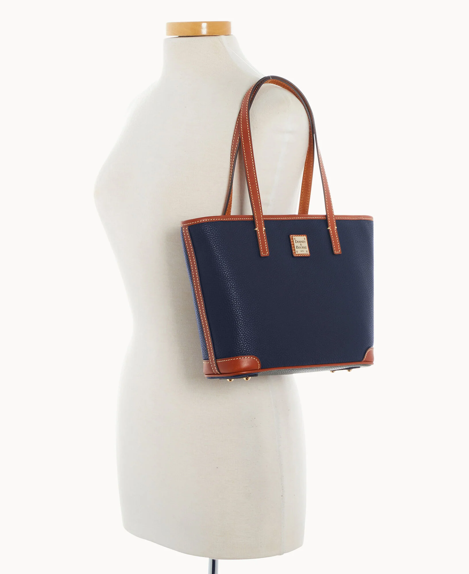 Pebble Grain Small Charleston Shopper - Image 10