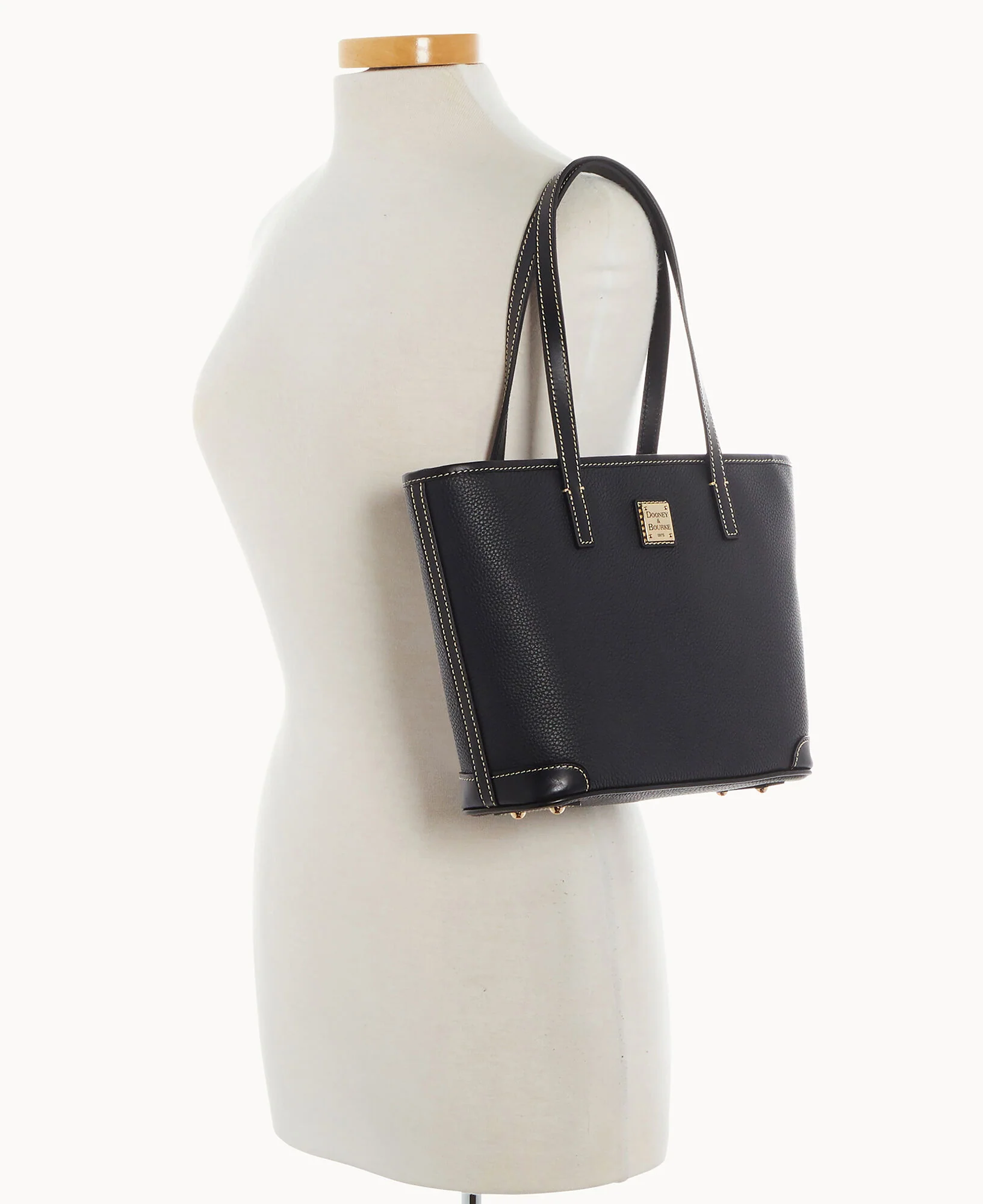 Pebble Grain Small Charleston Shopper - Image 20