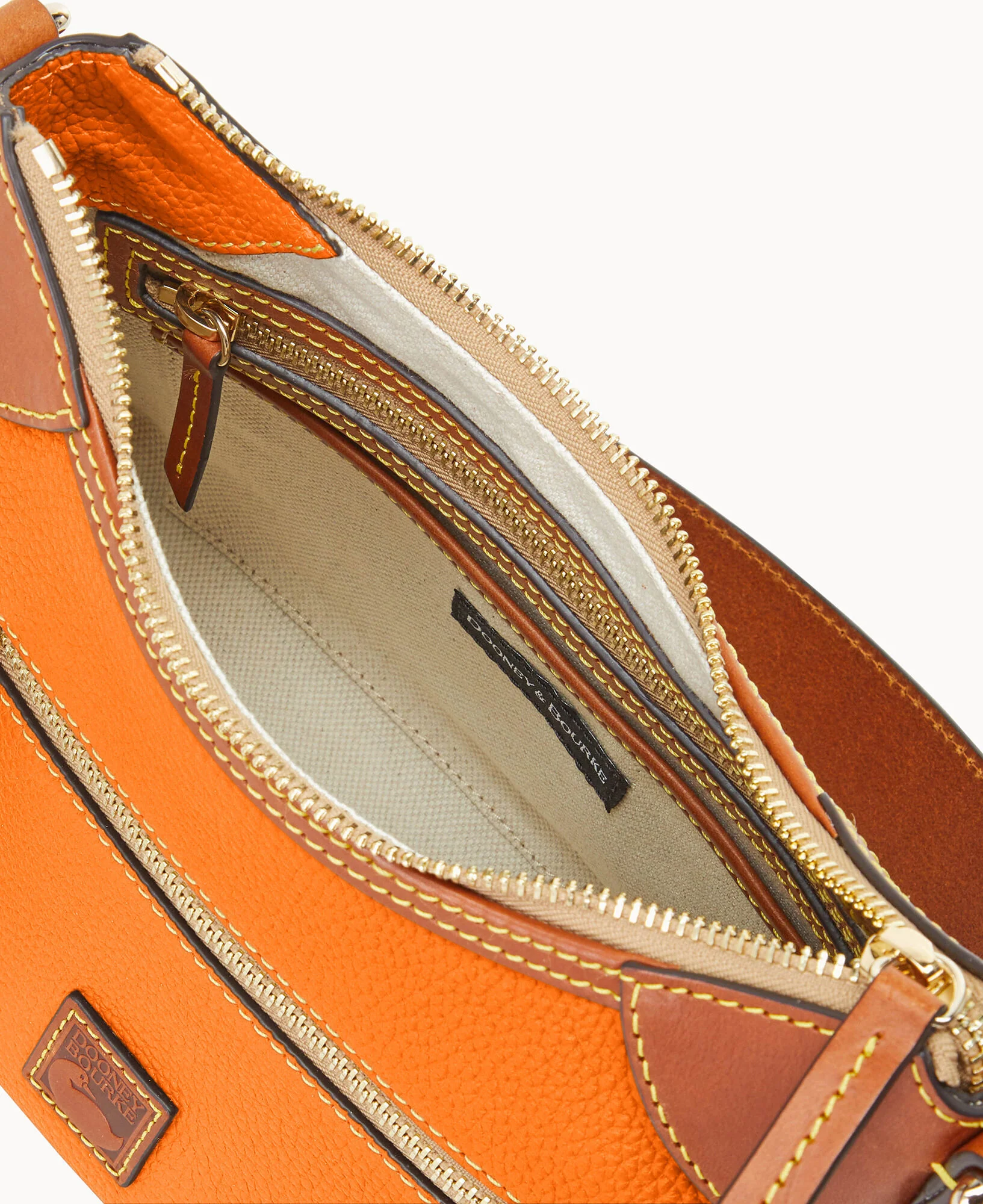 Pebble Grain Small Hobo - Image 35