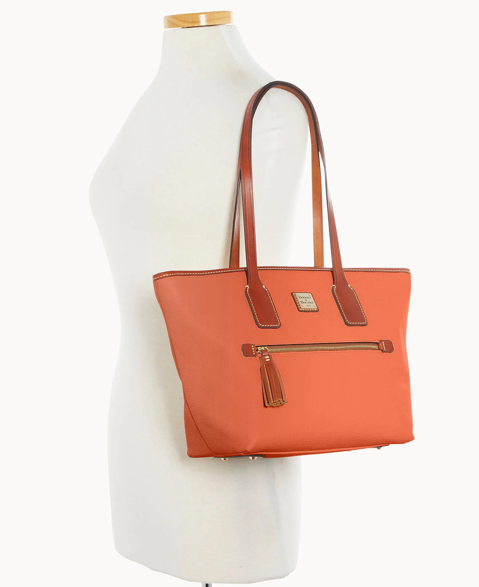 Pebble Grain Small Tote - Image 64
