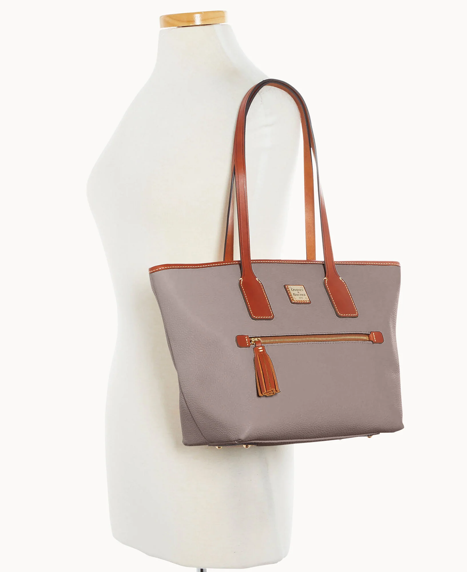 Pebble Grain Small Tote - Image 72