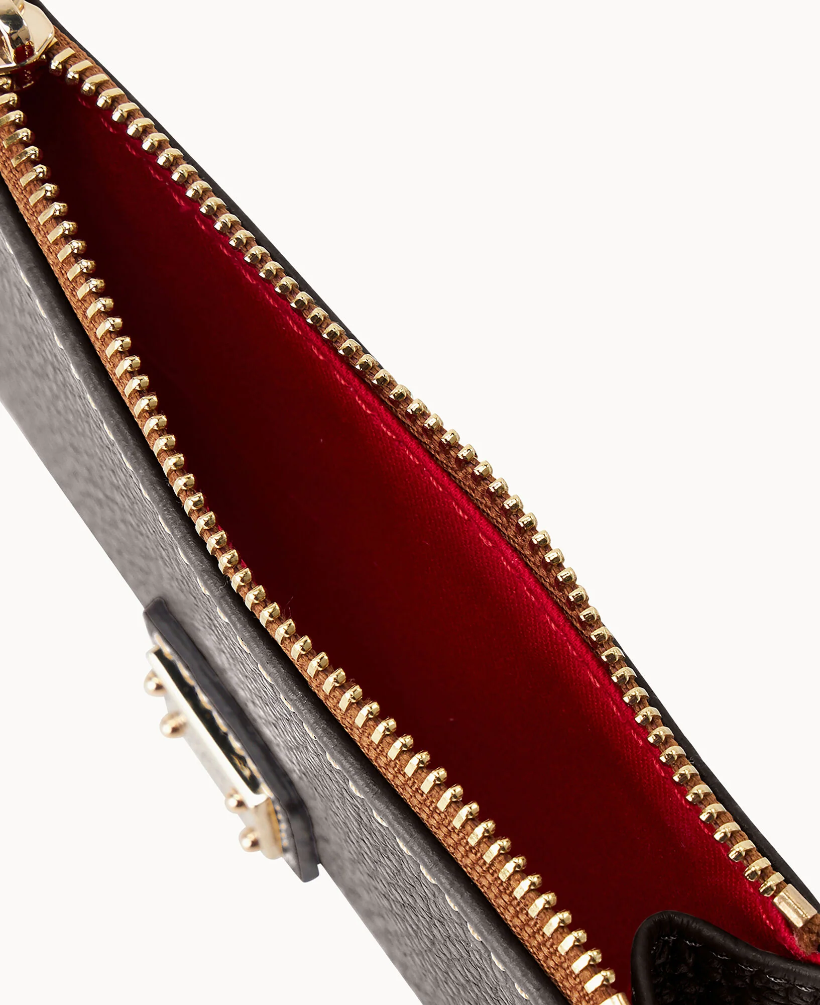 Pebble Grain Zip Credit Card Case - Image 15