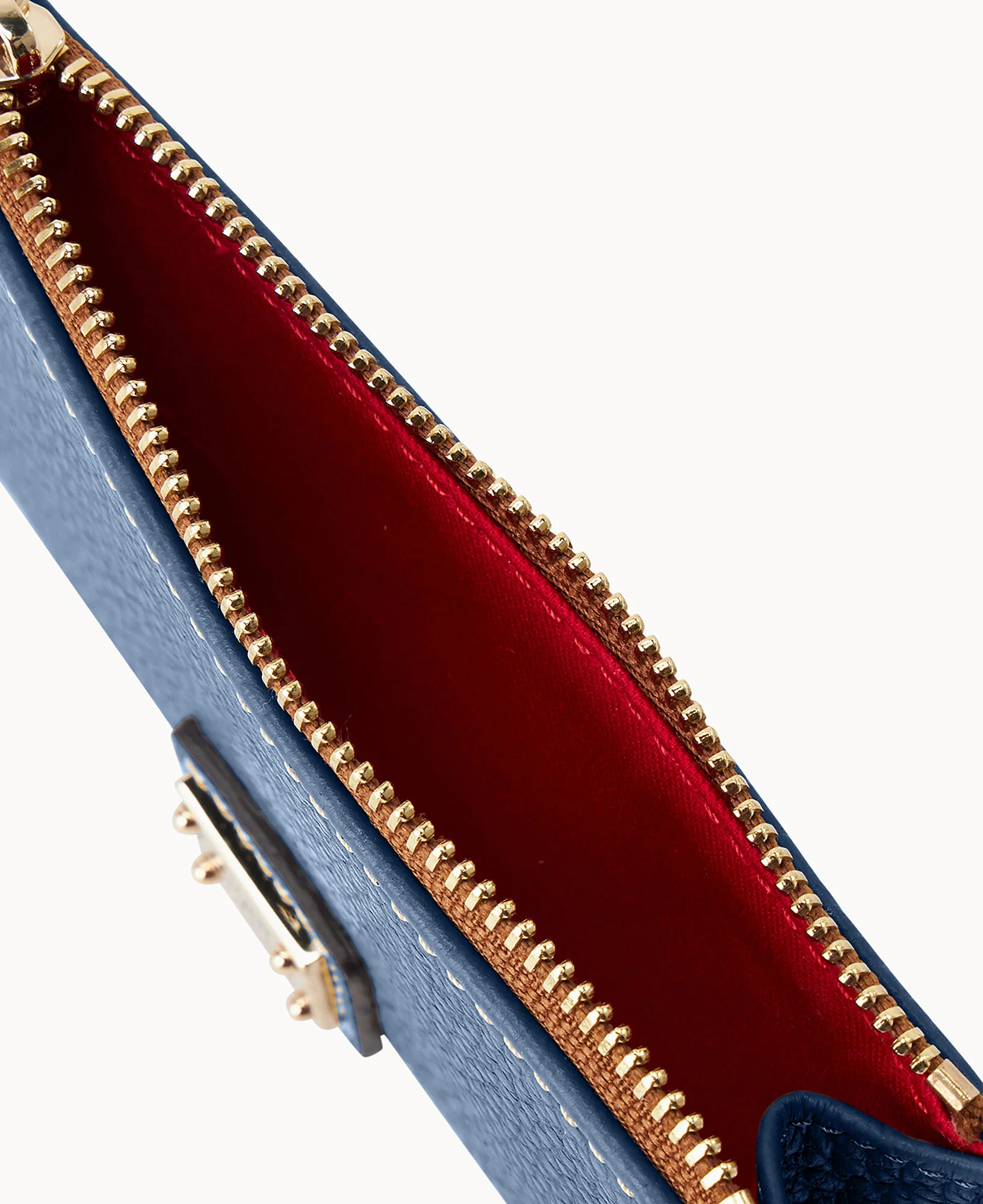 Pebble Grain Zip Credit Card Case - Image 27