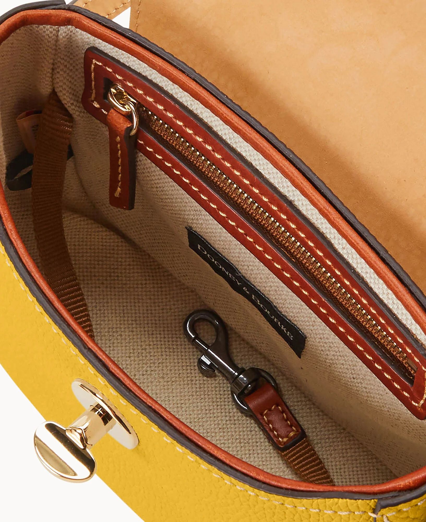 Pebble Turnlock Flap Saddle - Image 62