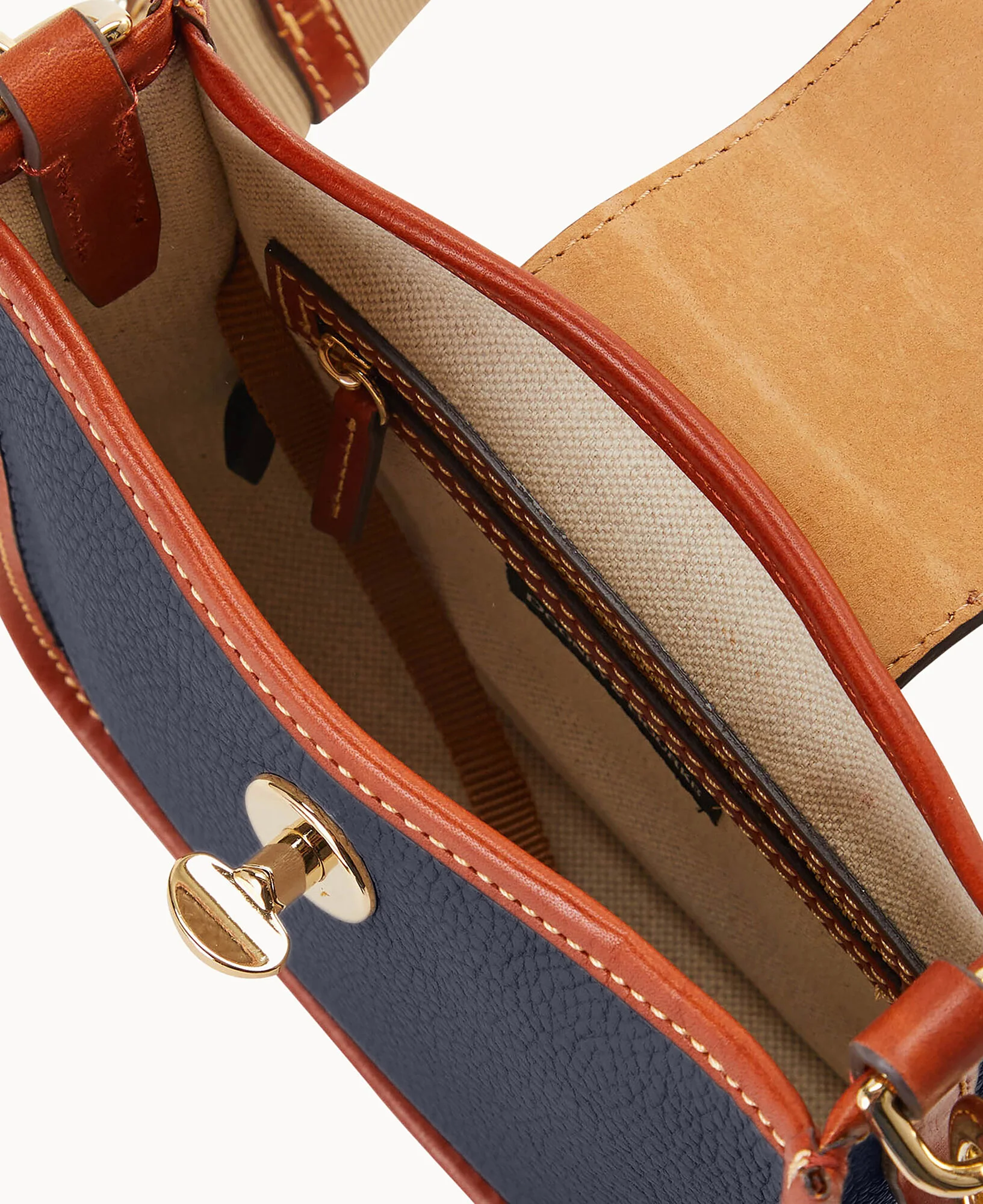 Pebble Turnlock Messenger 20 - Image 43