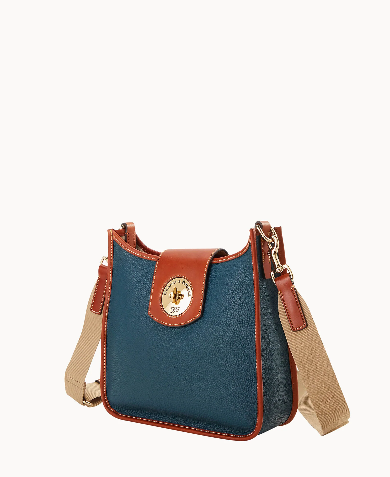 Pebble Turnlock Messenger 28 - Image 57