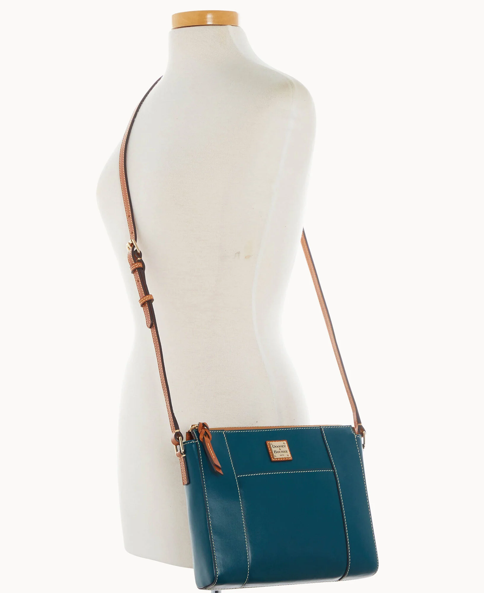 Wexford Leather Large Lexington Crossbody - Image 4